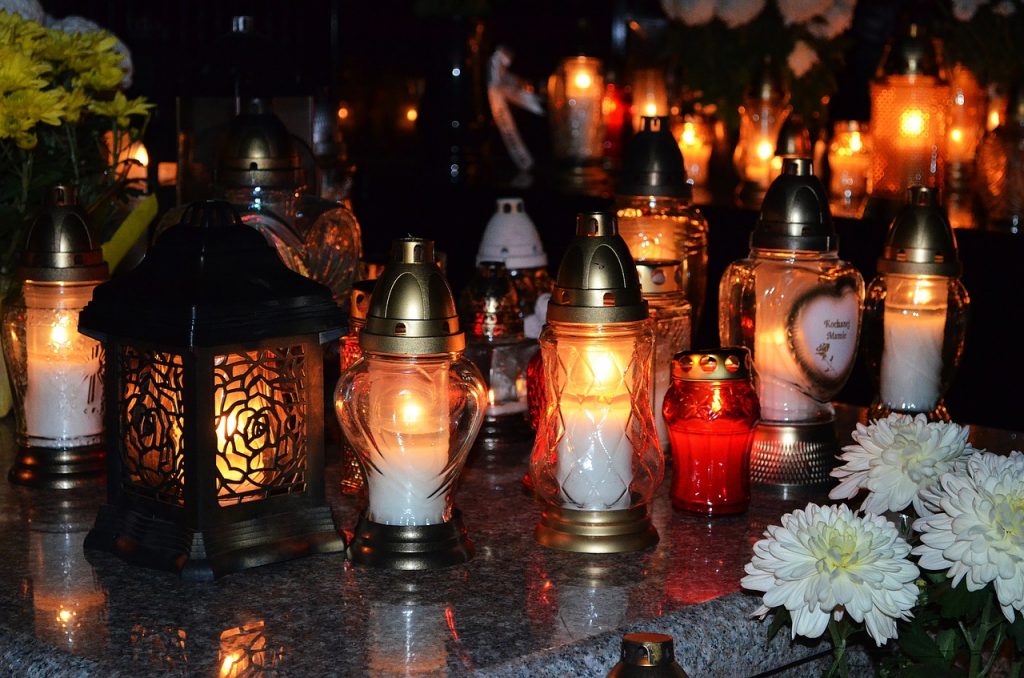 velas cementerio polonia